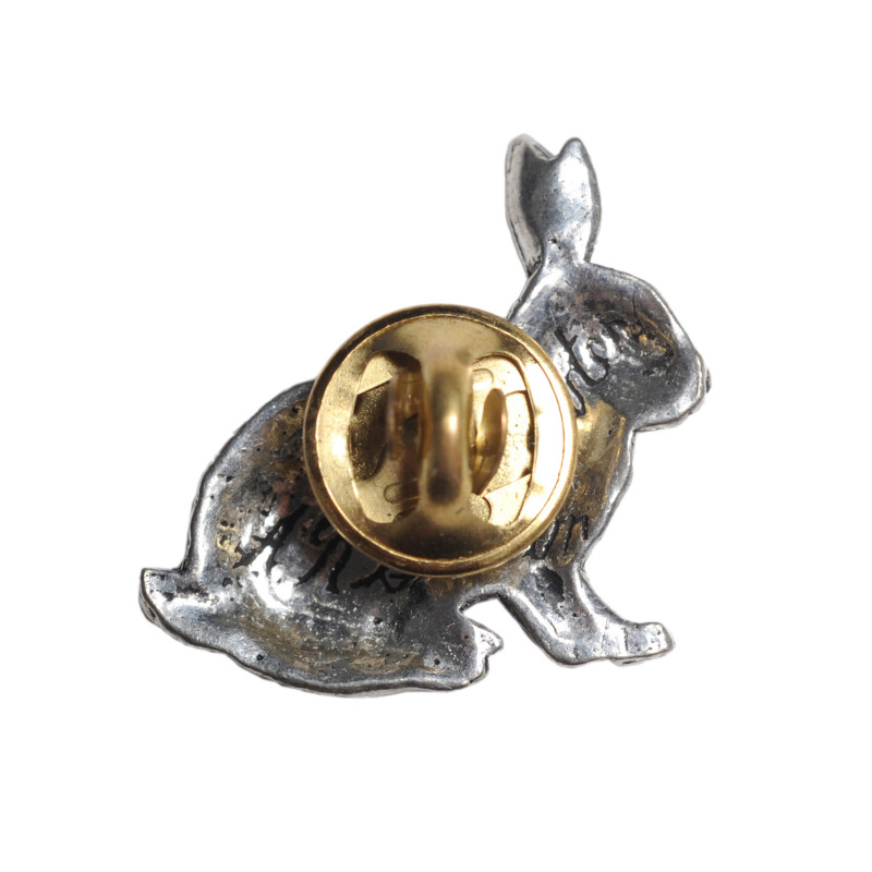Pin's lapin texturé en laiton